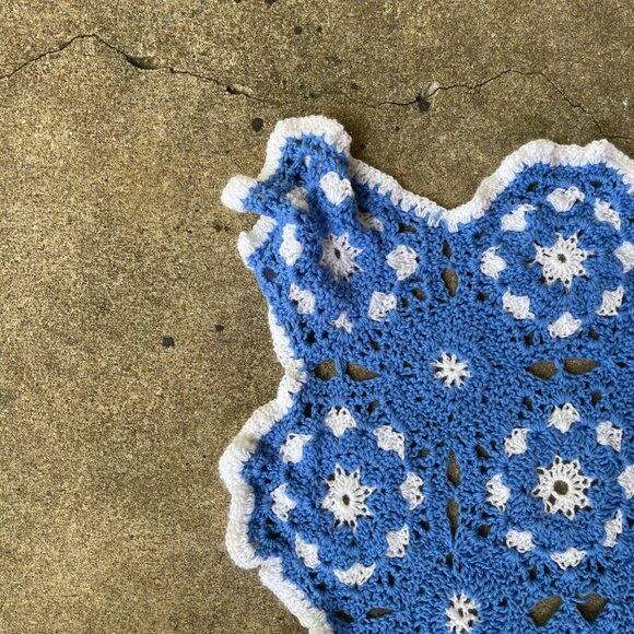 Handmade Blue and White Crochet Knit Nursery Baby Lap Blanket - Picture 3 of 3